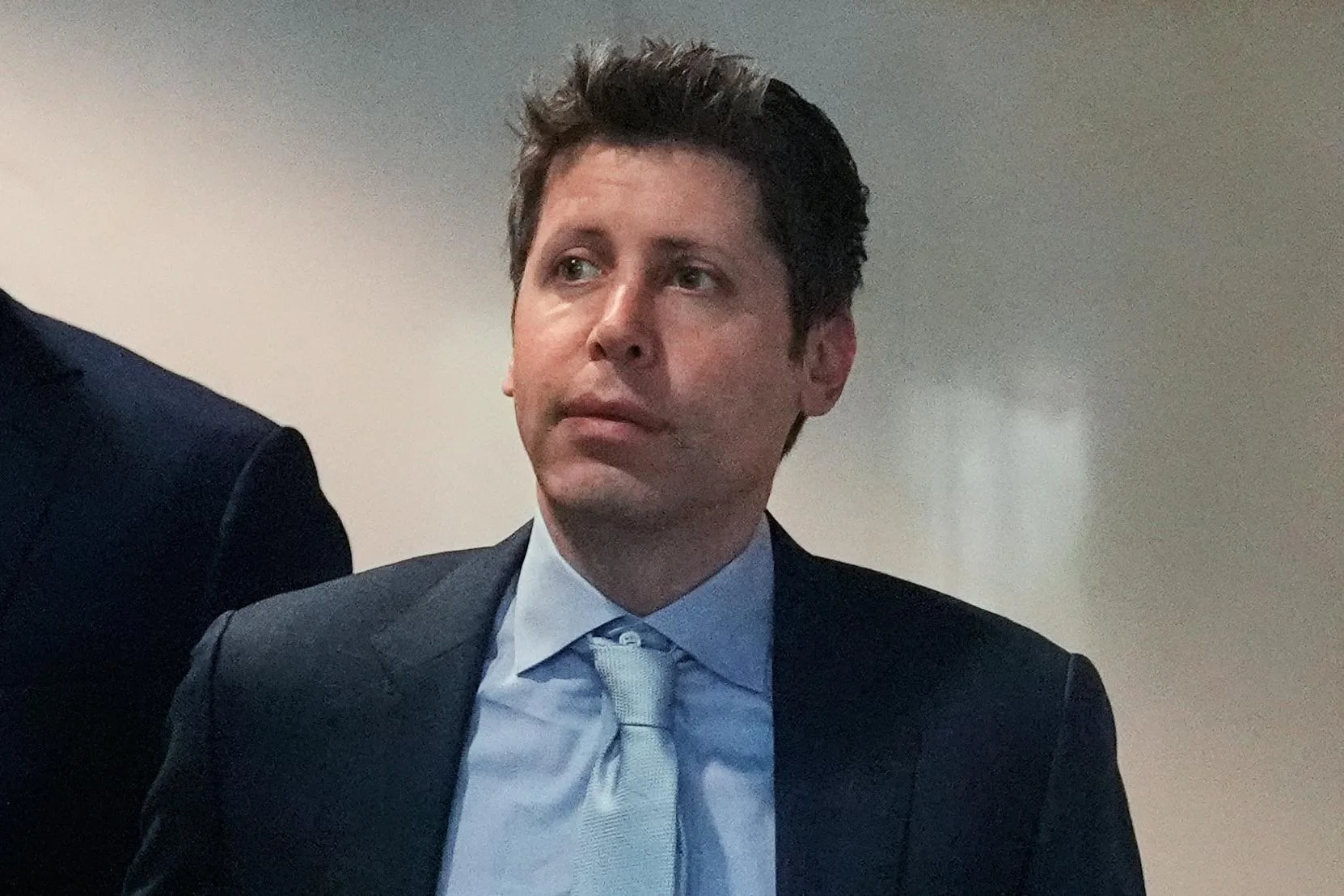 "Lék na rakovinu nestačí." Sam Altman o klesající důvěře lidí v umělou inteligenci