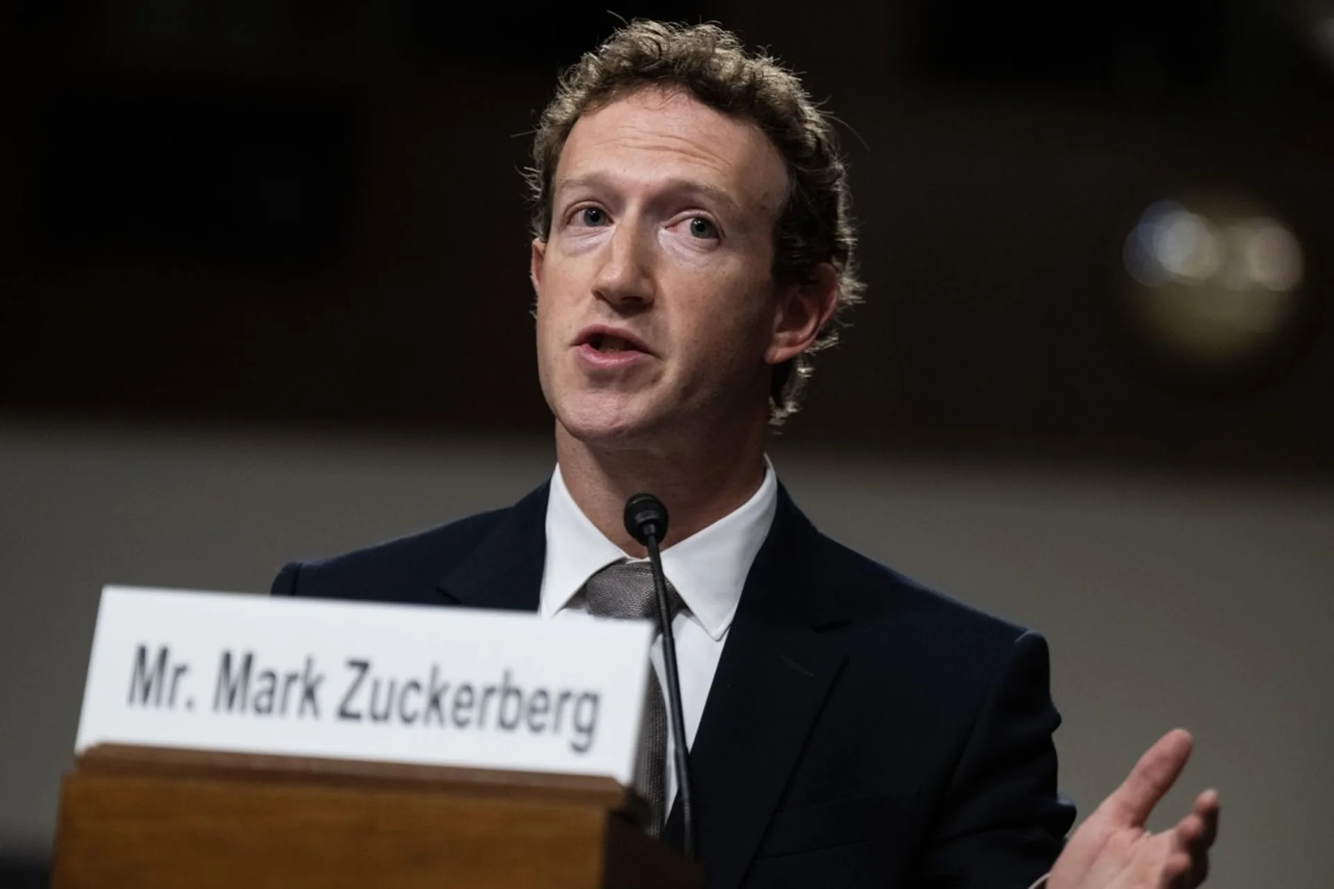 Zuckerberg chtěl nahradit až 60 procent lidí AI agenty. Plán ztroskotal v základech