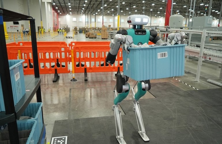 Výrobce robotů Agility Robotics míří na burzu. Jejich roboti Digit už pracují v továrnách v USA