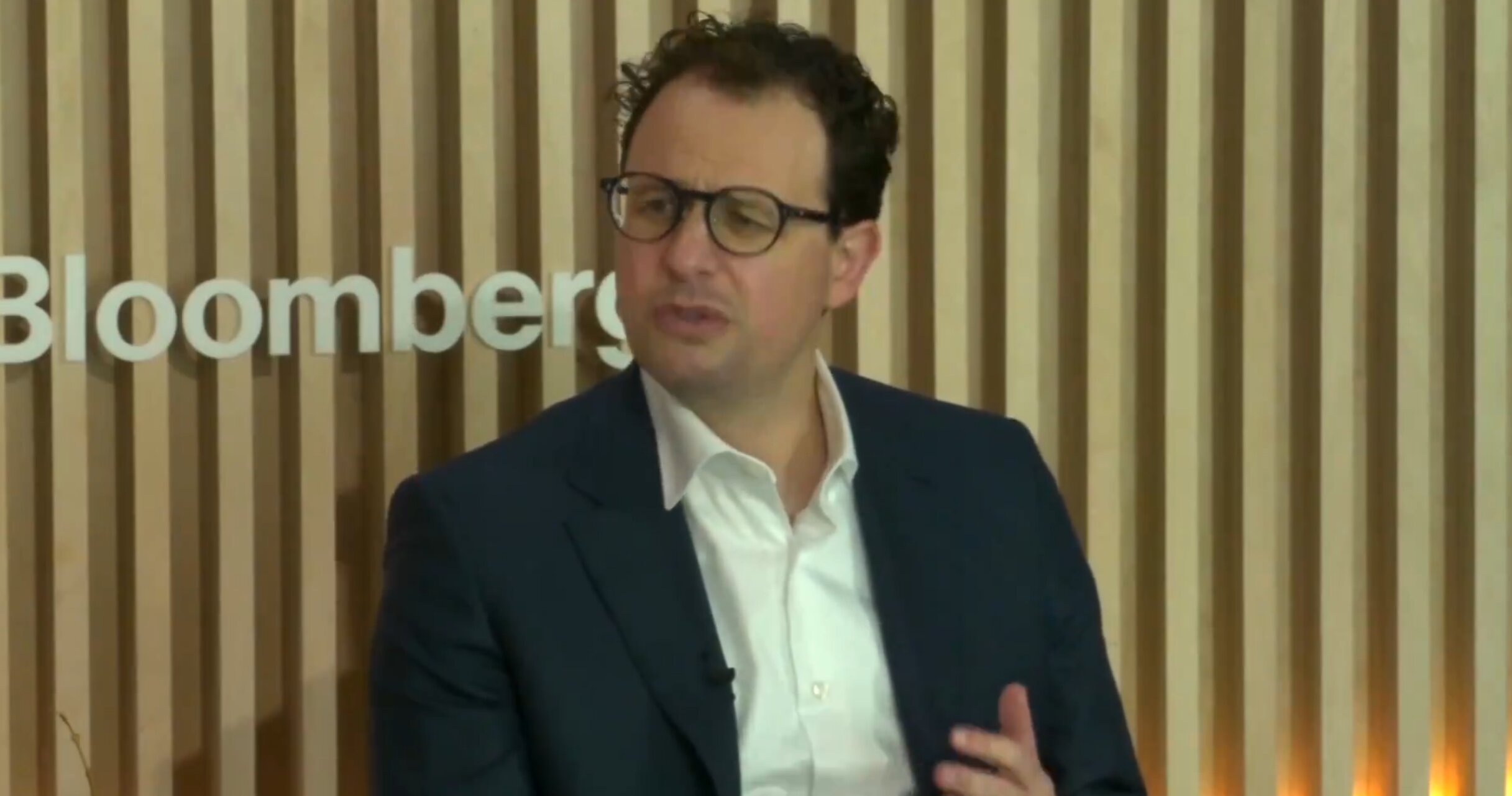 Šéf Anthropicu ostře kritizuje případný prodej AI čipů Nvidie do Číny: "Je to šílenství"