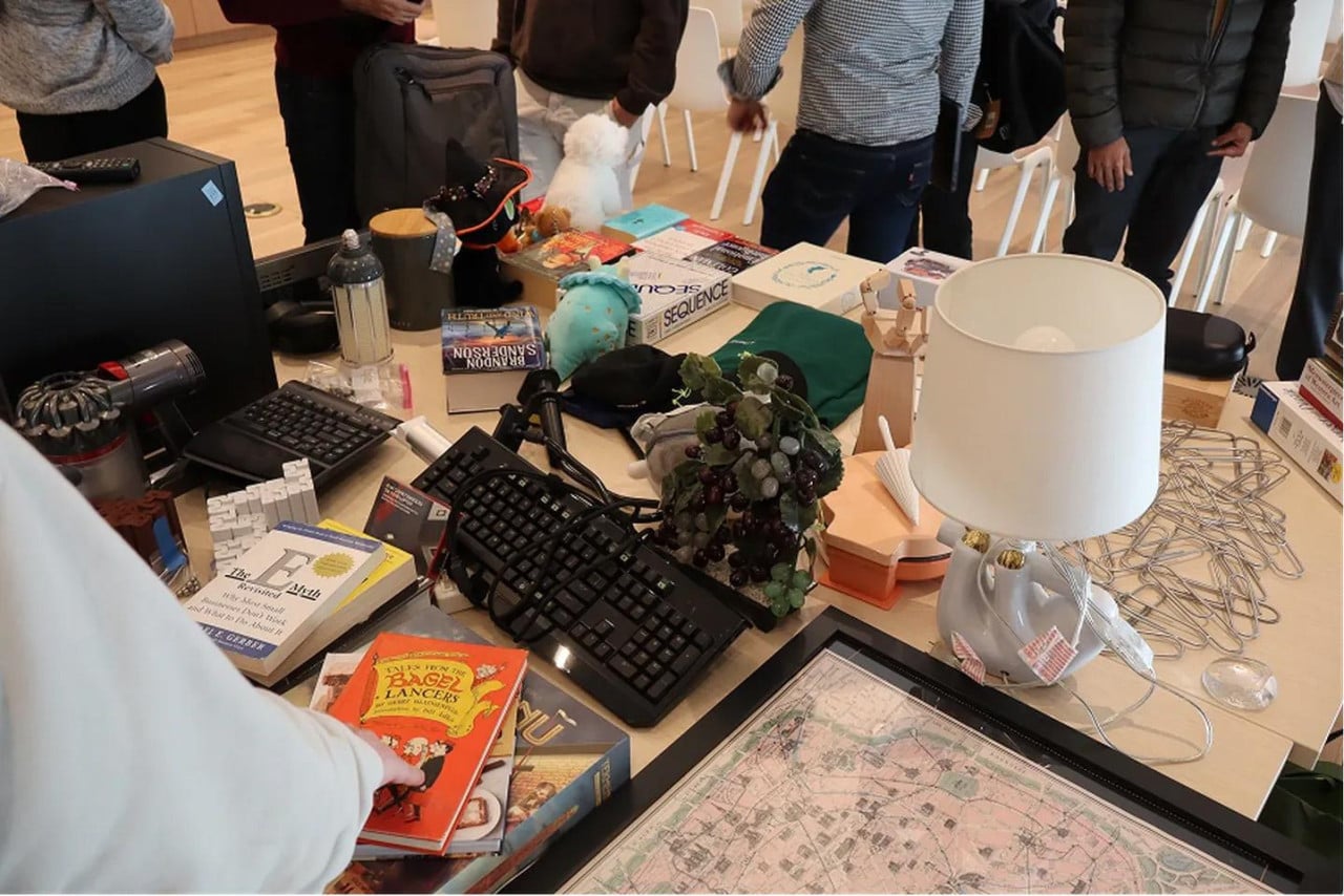 Projekt Deal v Anthropicu. AI agenti zastupovali lidi při nakupování a prodávání. A výsledky?