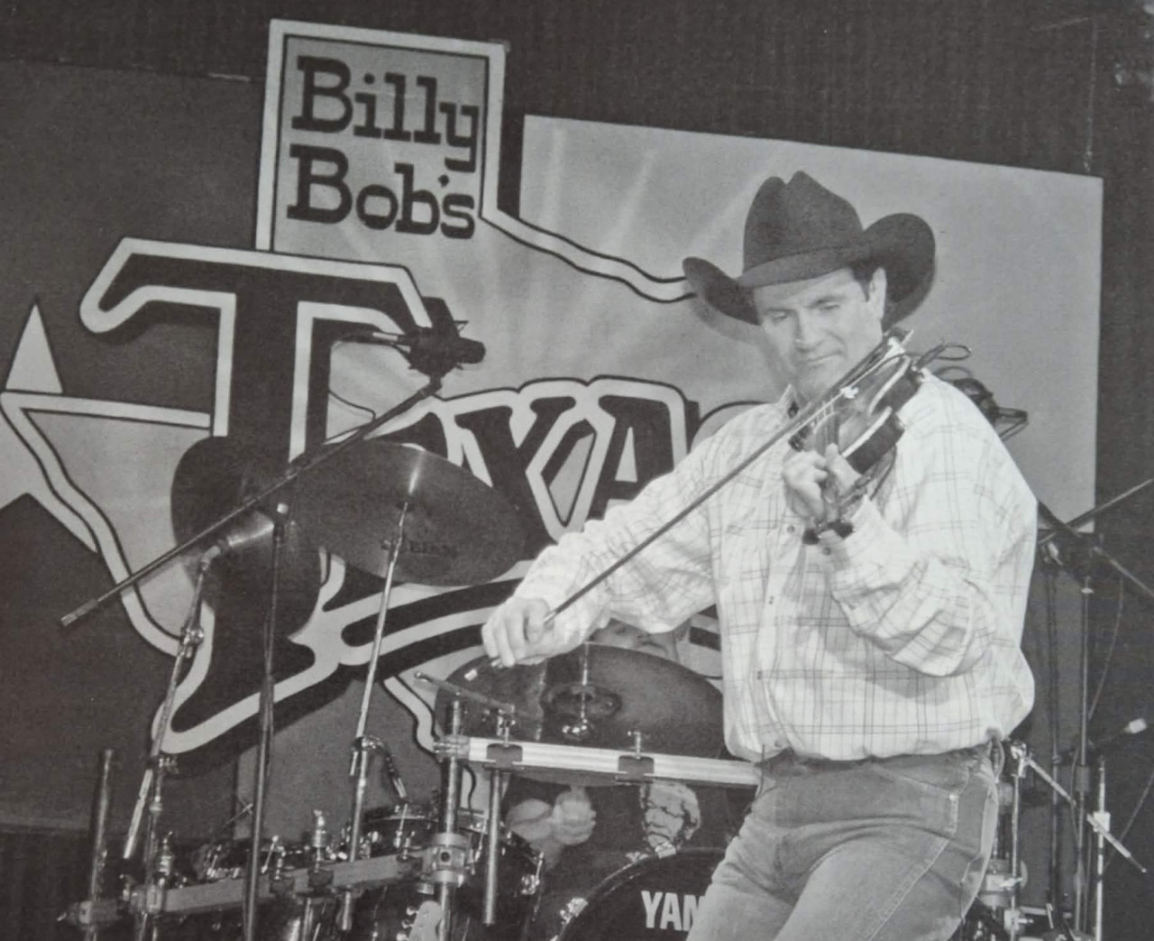 Sonny Burgess zemřel v roce 2017.