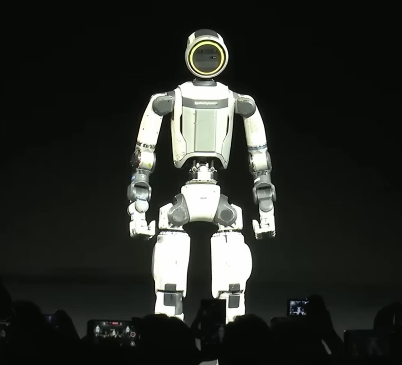 Nejmodernější robot Atlas od Boston Dynamics dostane AI od Googlu