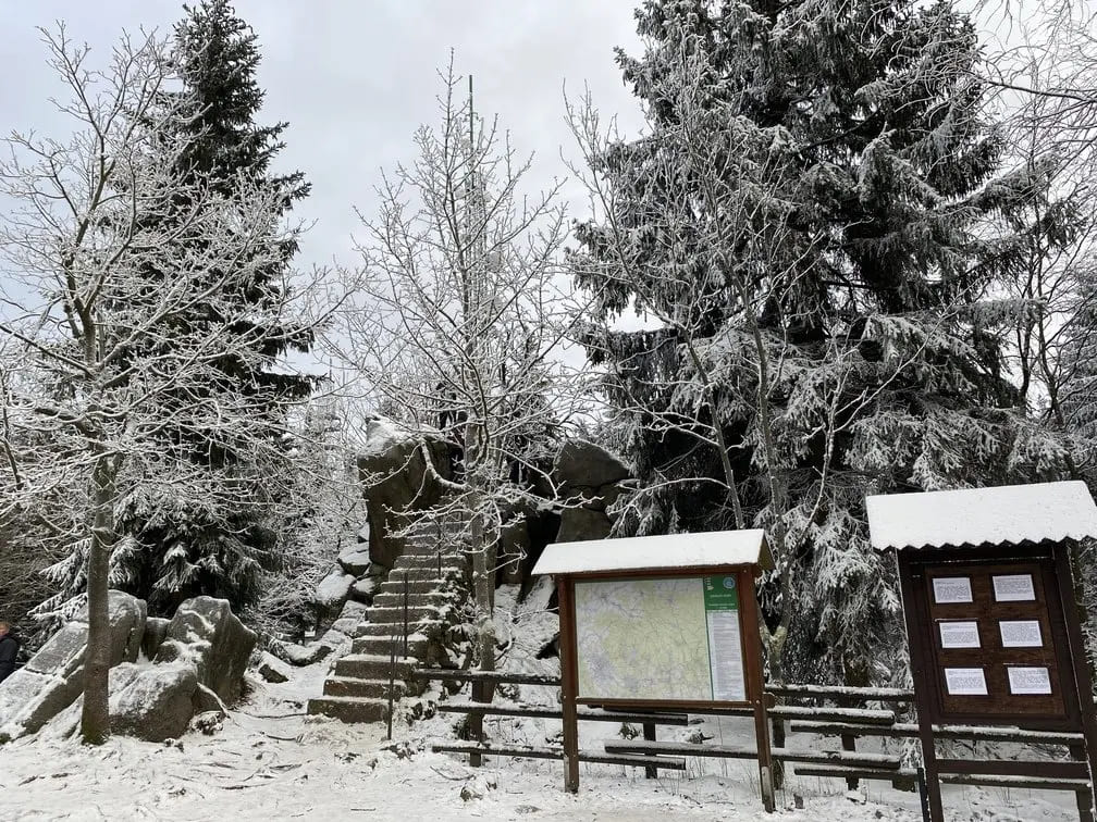 cerna-studnice-rozhledna2