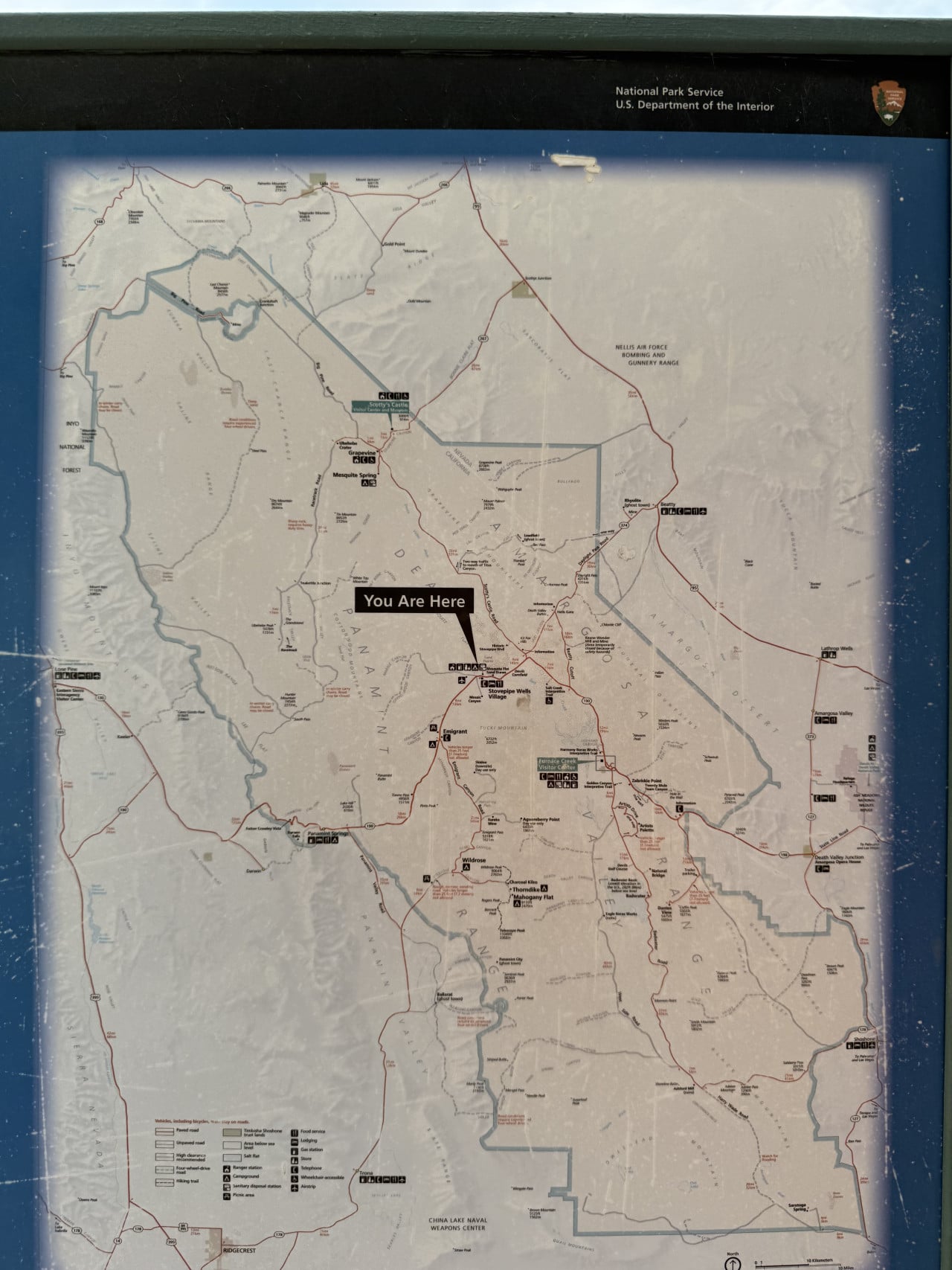 Mapa Death Valley National Park s nápisem You Are Here uprostřed