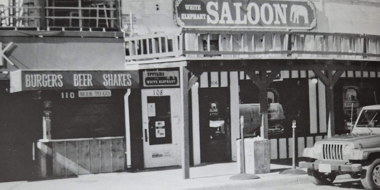 Salón White Elephant.