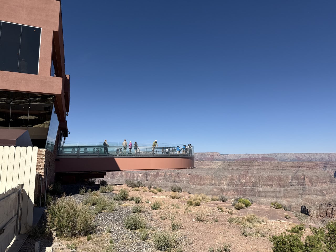 Grand Canyon Skywalk: skleněný most za 30 milionů dolarů, který mě nadchl i zklamal zároveň