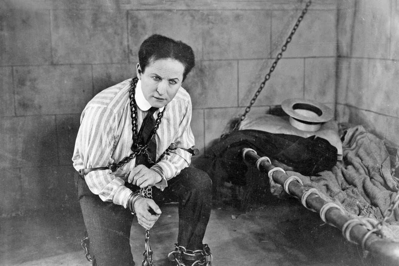 Slavný kouzelník Harry Houdini vystoupil dvakrát ve Fort Worth