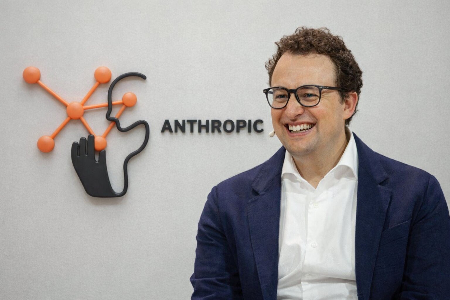 Anthropic slibuje: Claude bez reklam - důvěra je důležitější než zisk z inzerce