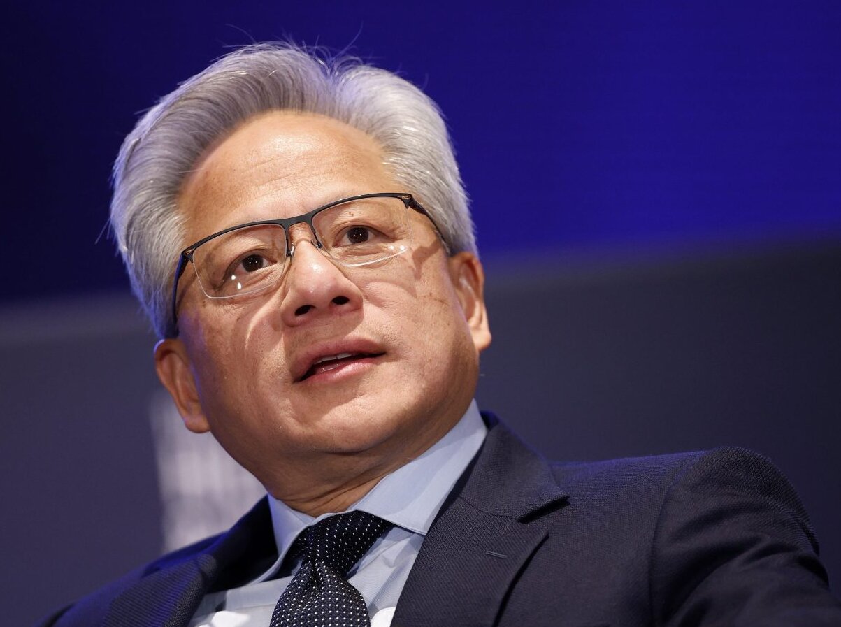 Jensen Huang míří do Pekingu vyjednávat o AI čipech, které Čína zakázala