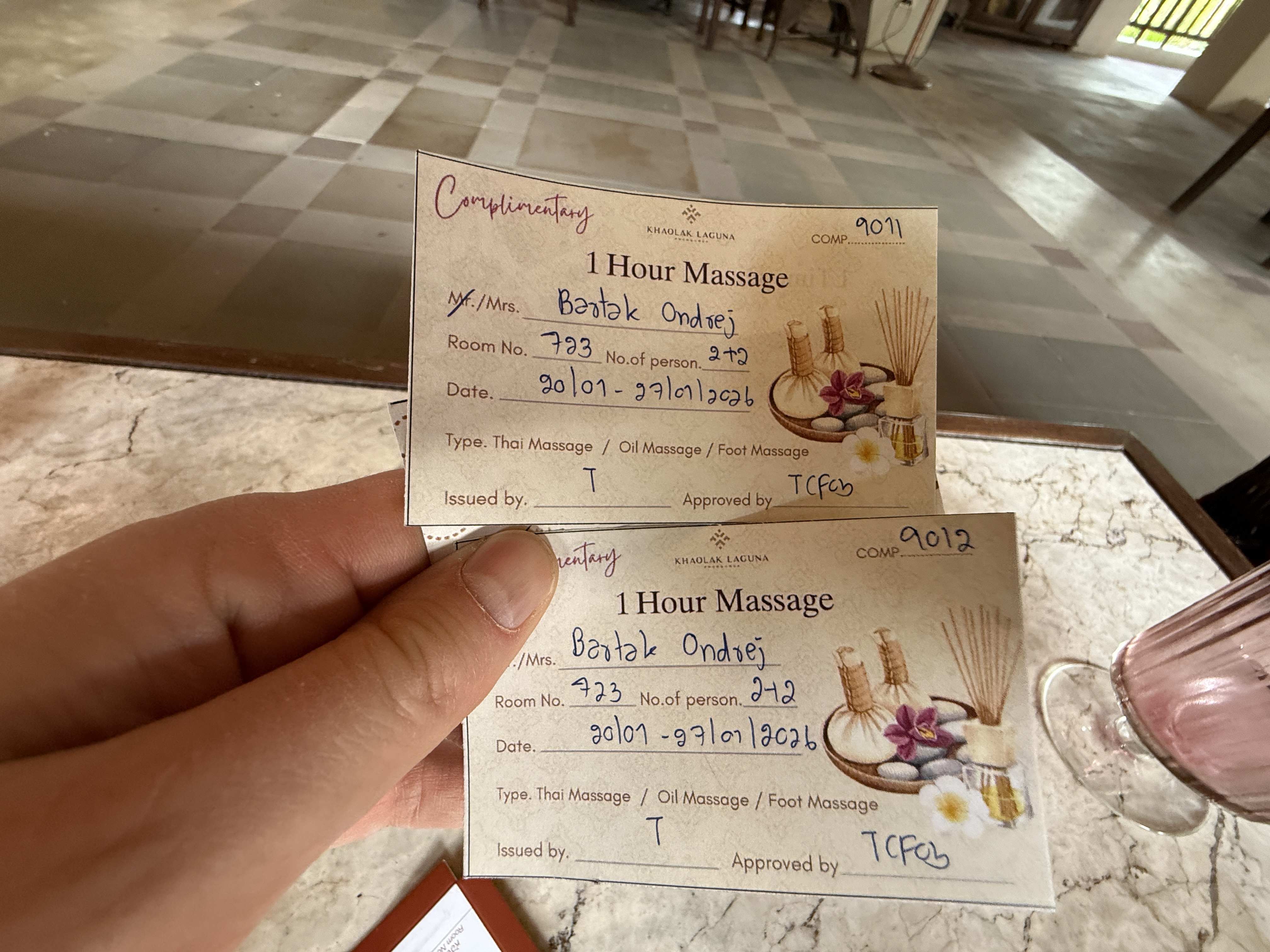 Dvě poukázky Khaolak Laguna 1 Hour Massage s údaji Baťák Ondřej