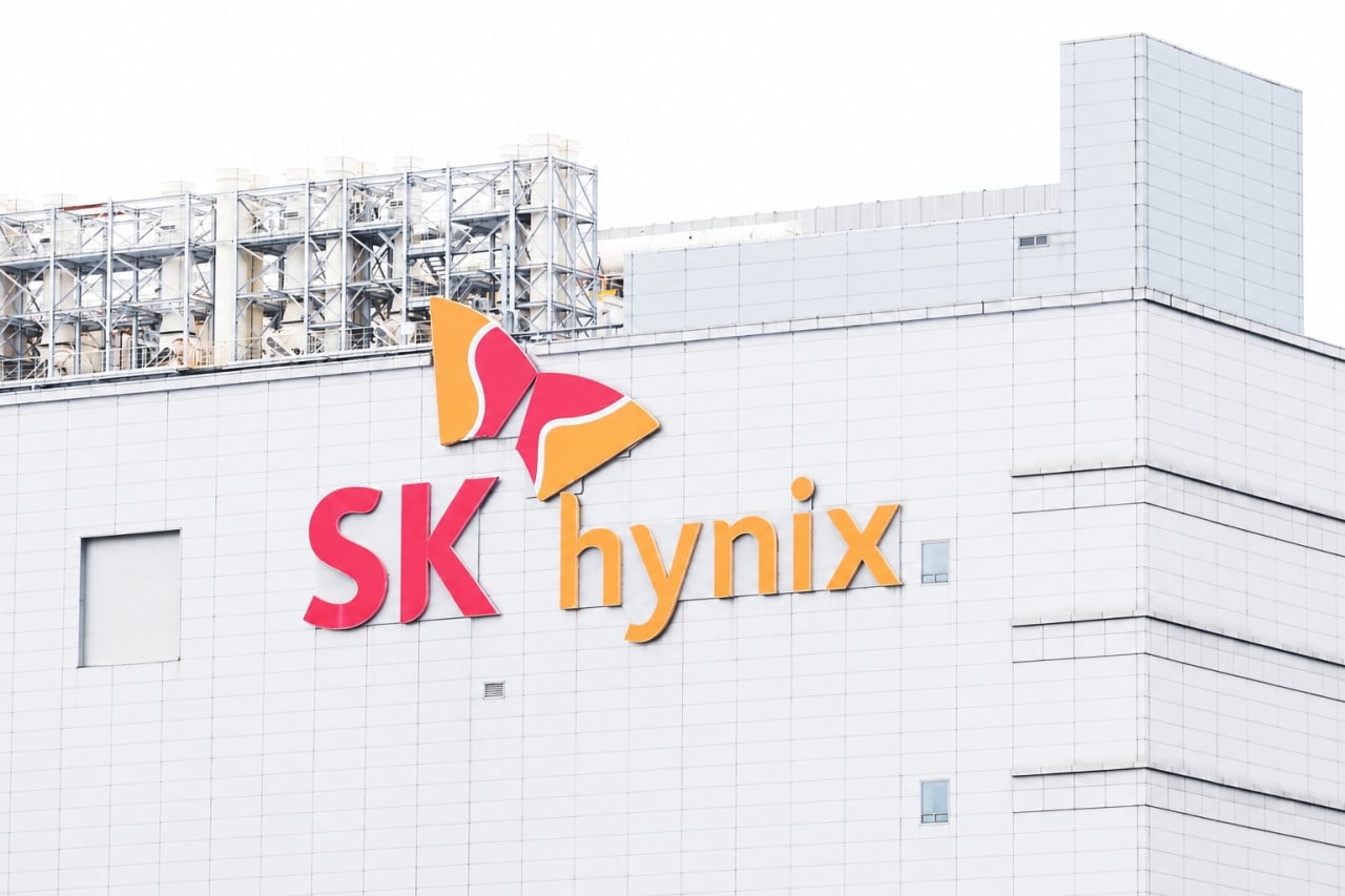 Nvidia a SK Hynix budou společně vyvíjet paměti pro AI továrny. Ovlivní to i vaše počítače