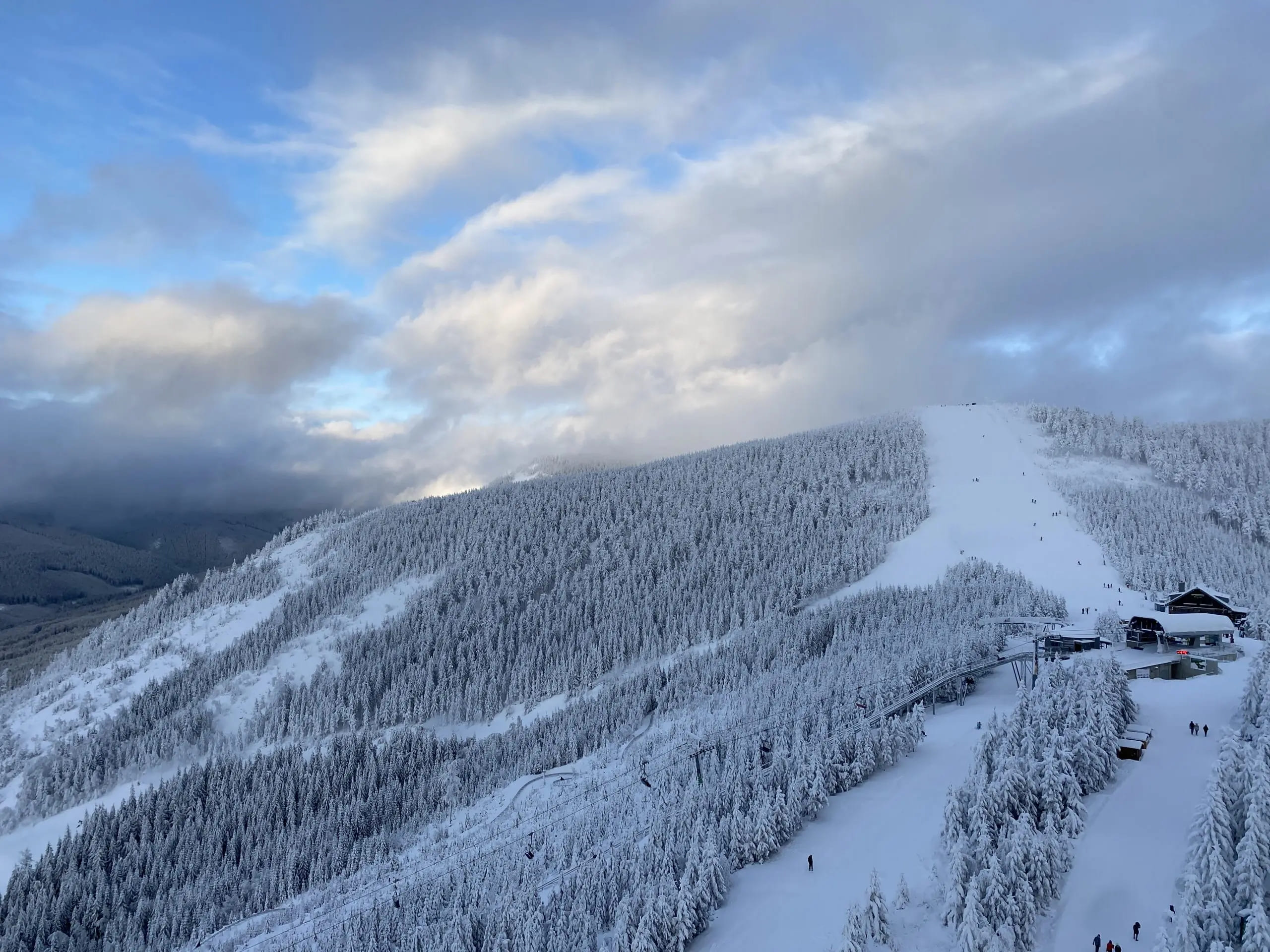 stezka-v-oblacich-nadherny-vyhled6-scaled