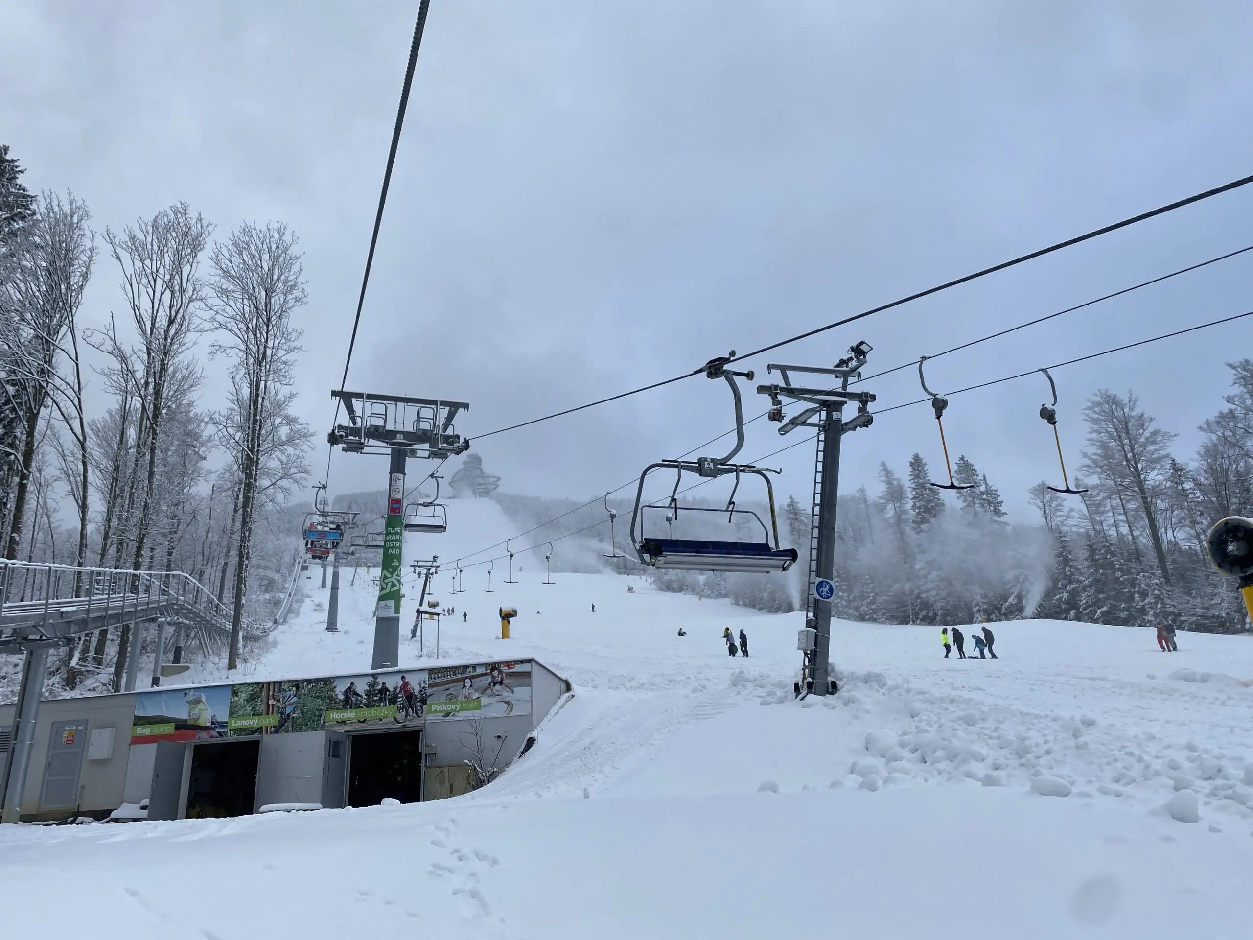 stezka-v-oblacich-vyjezd-lanovkou1-scaled