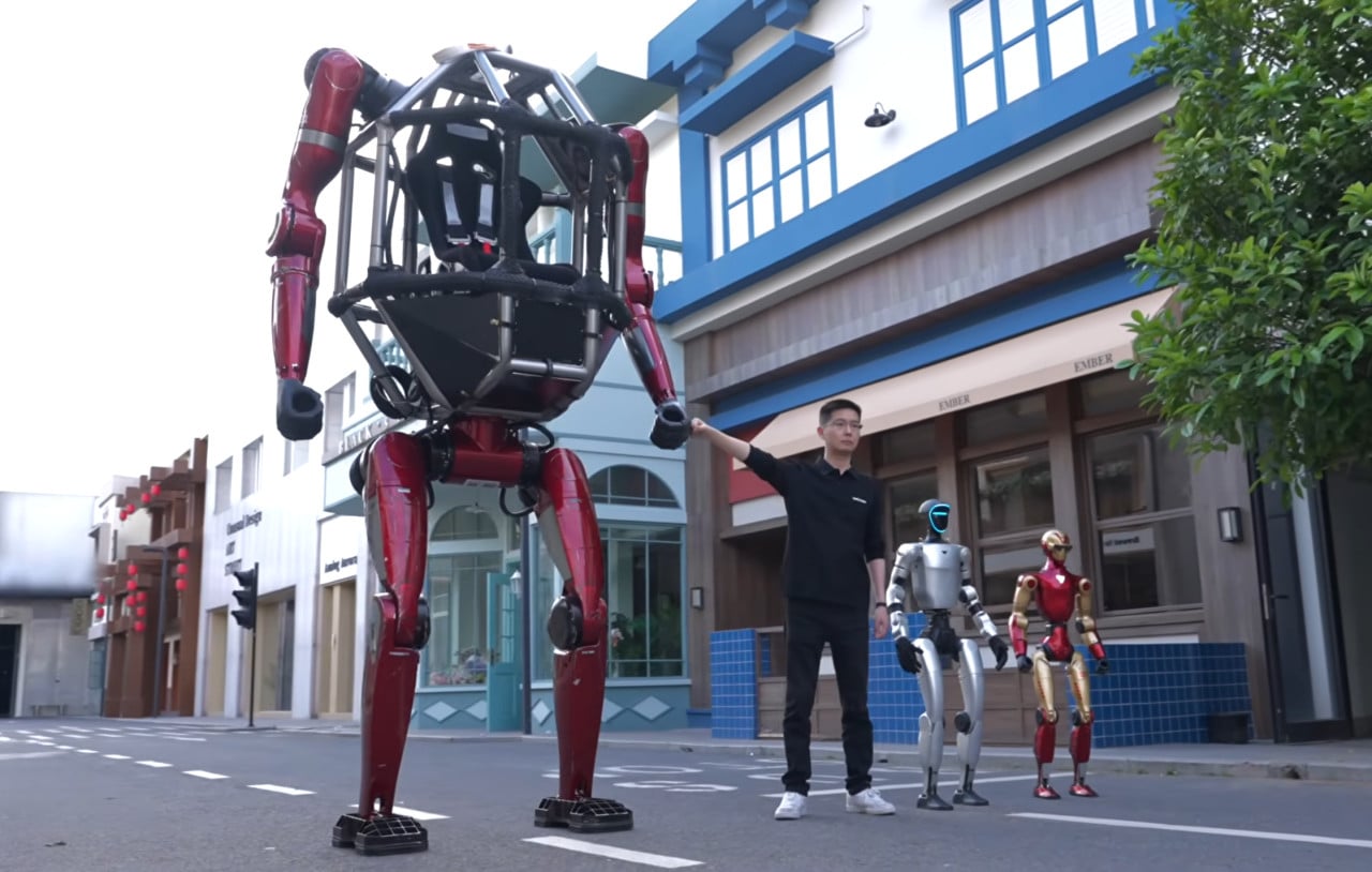 Unitree opět překvapila obřím mecha robotem za 650 000 dolarů