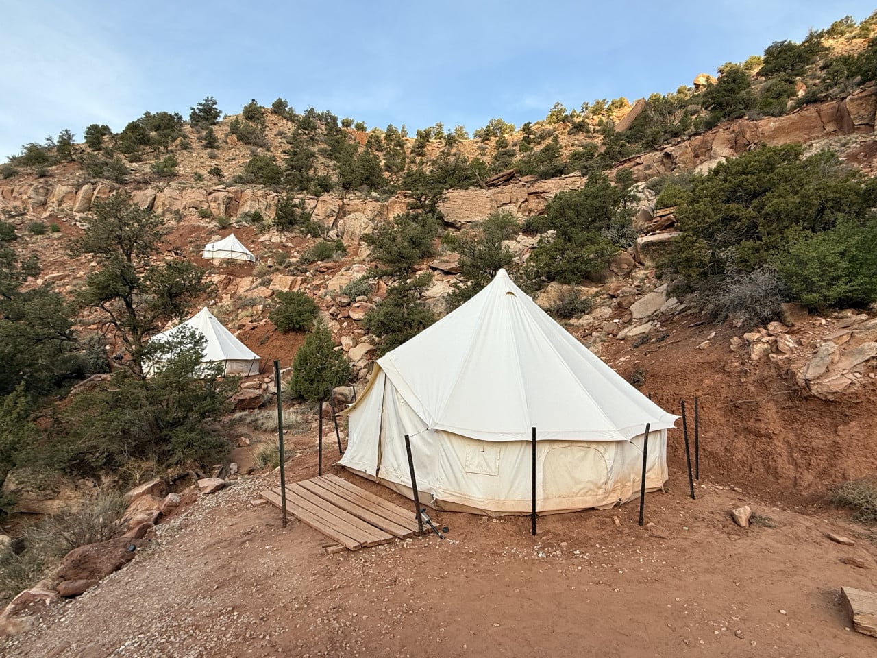 Noc pod hvězdami u Zion National Parku: glamping, který vás vtáhne do divočiny (a trochu vyděsí)