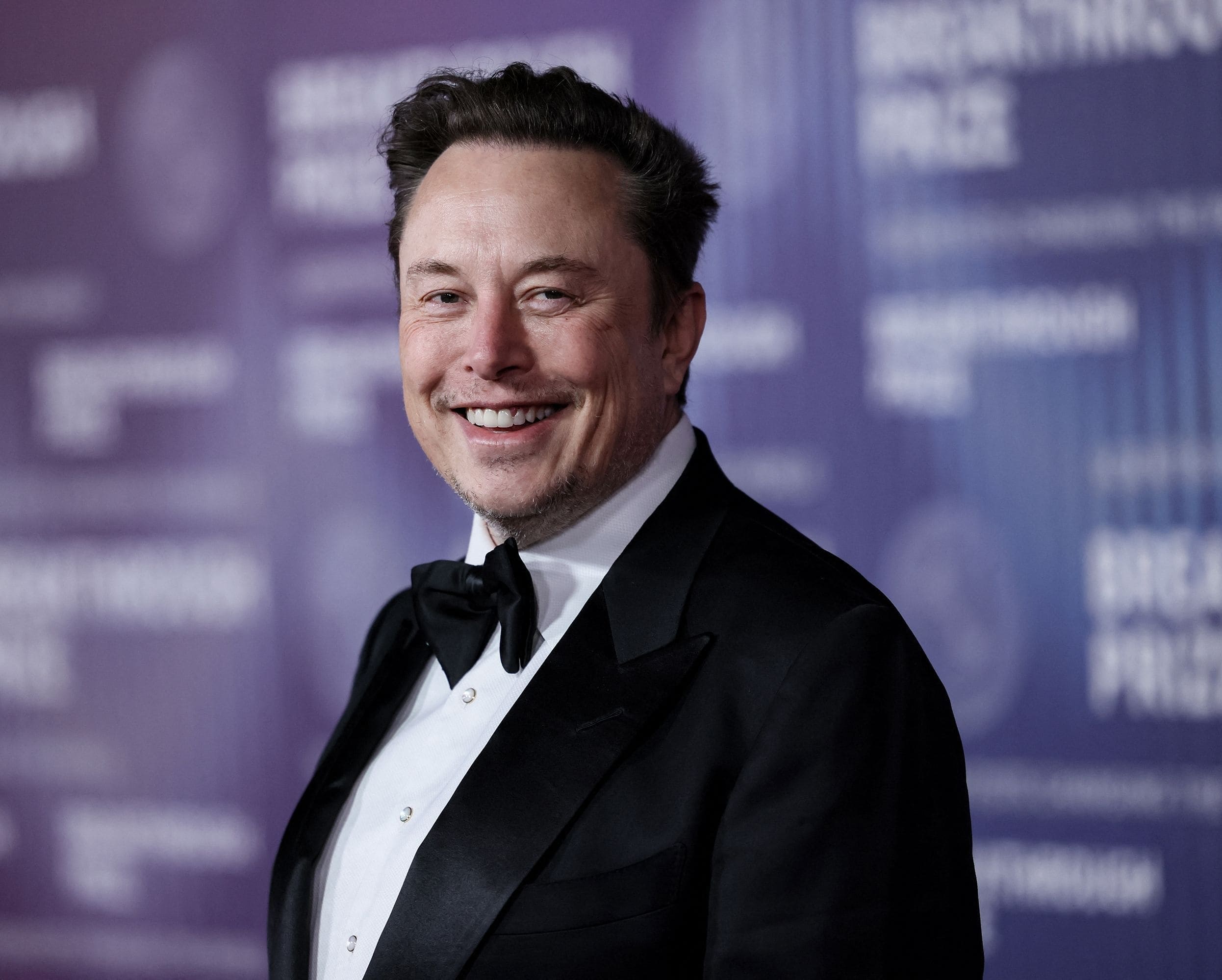 Pohledy od CEO z banky JPMorgan a Elona Muska: AI změní práci na koníček