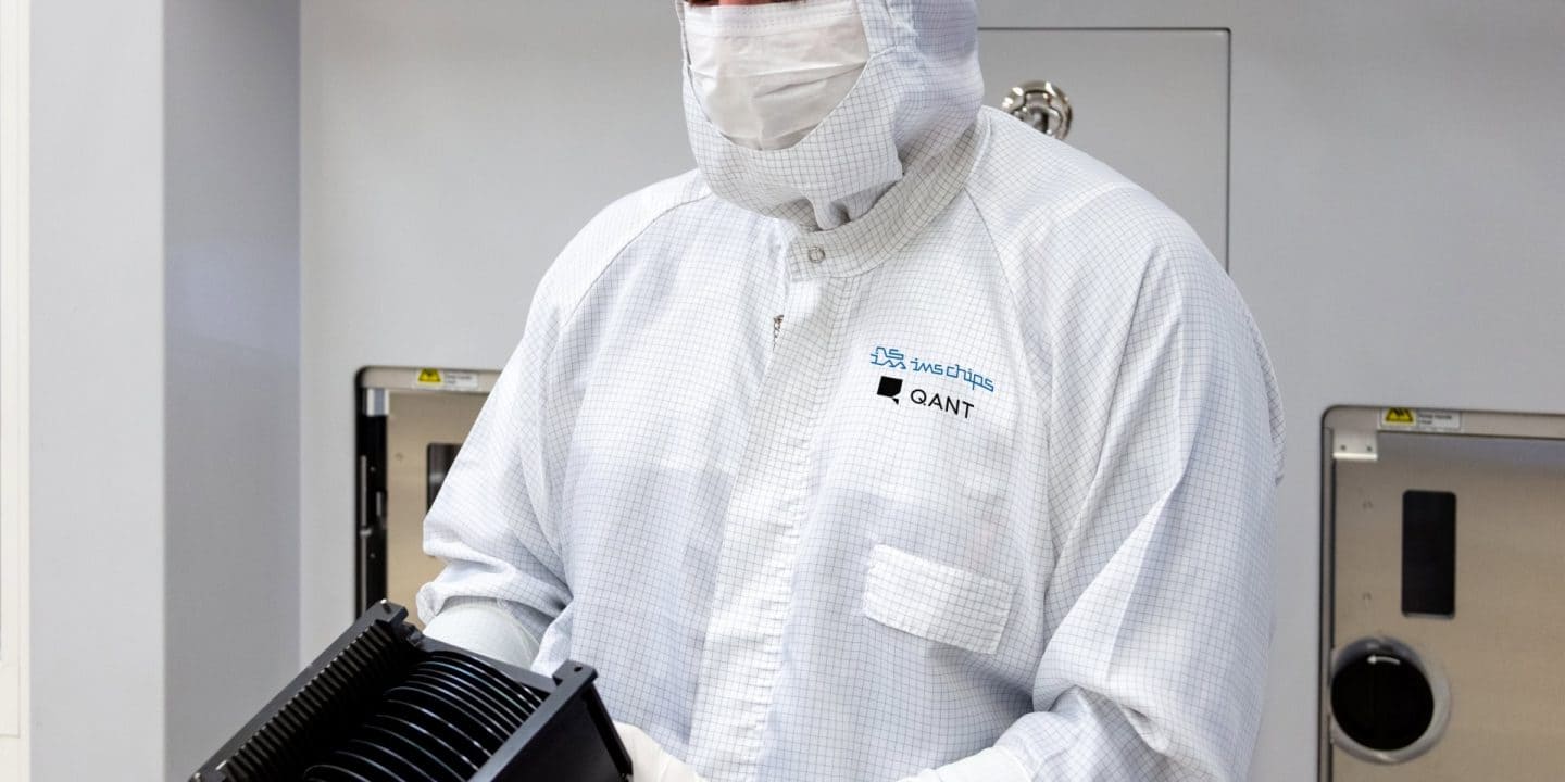 Fotonické AI čipy: Změna, která zachrání datacentra před energetickým kolapsem?