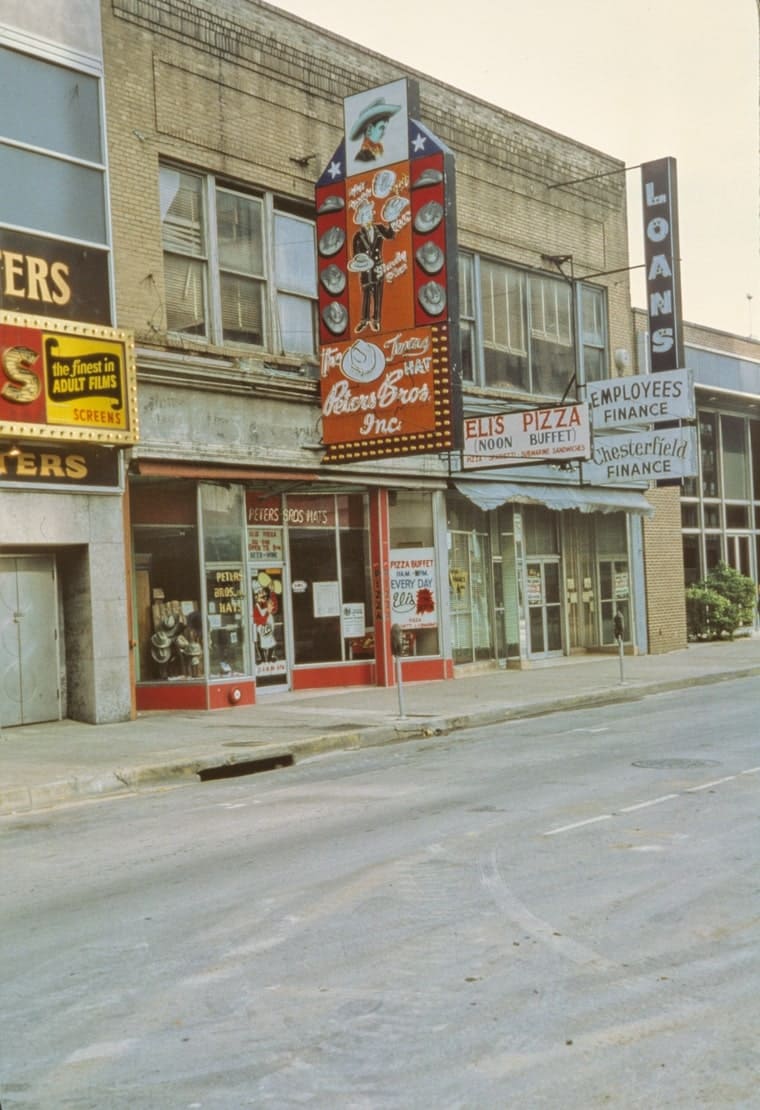 Klobouky Peters Bros