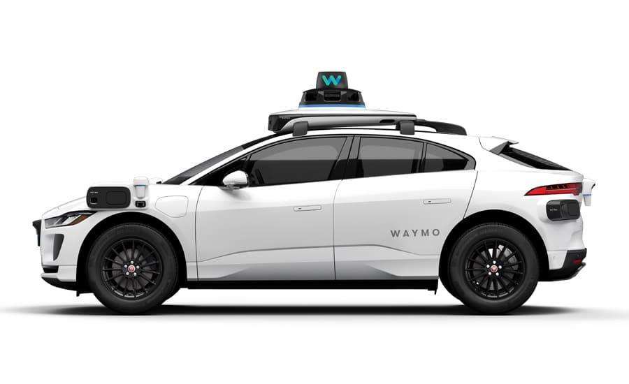 Nové investice do autonomních vozidel: Waymo rozšiřuje výrobu v USA, Uber investuje do WeRide